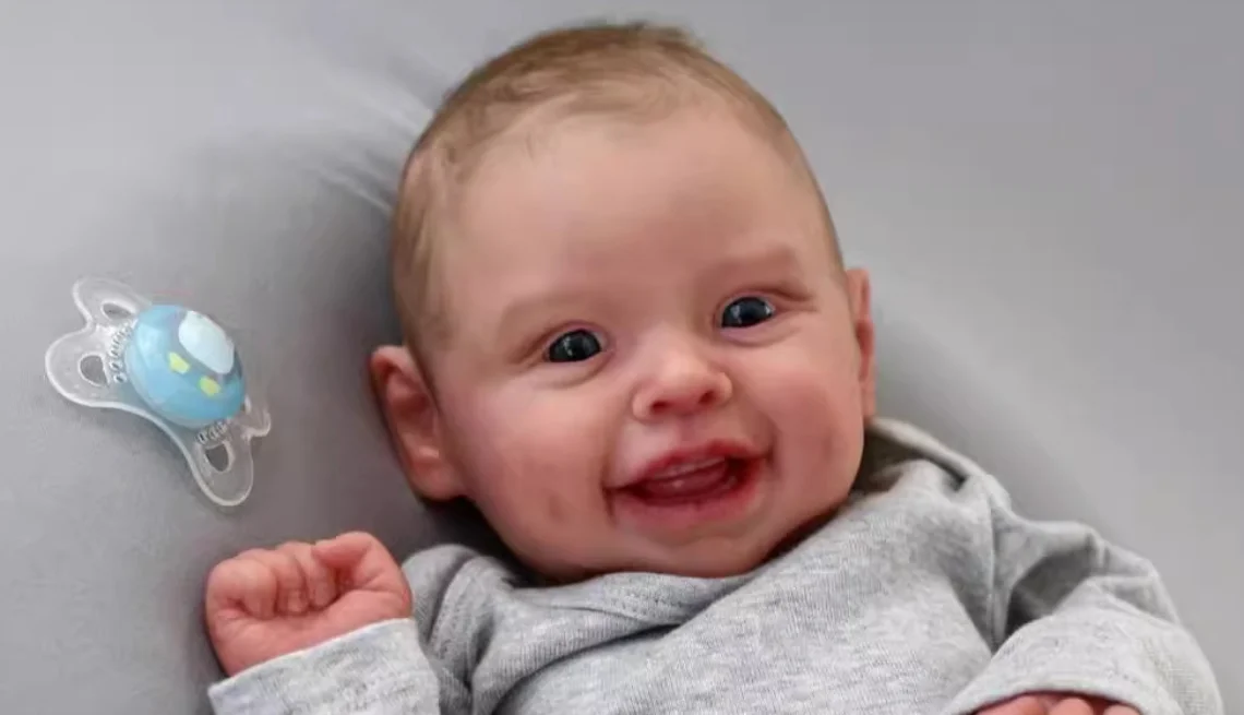 Фото Harper Мягкая силиконовая виниловая кукла Reborn для всего тела для маленьких девочек и мальчиков, реалистичная кукла с раскрашенными волосами для новорожденных, подарки для детей, игрушки №4