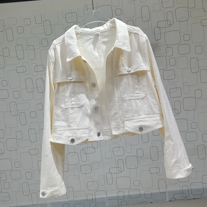 Весенне-осенняя женская белая короткая джинсовая куртка с несколькими карманами