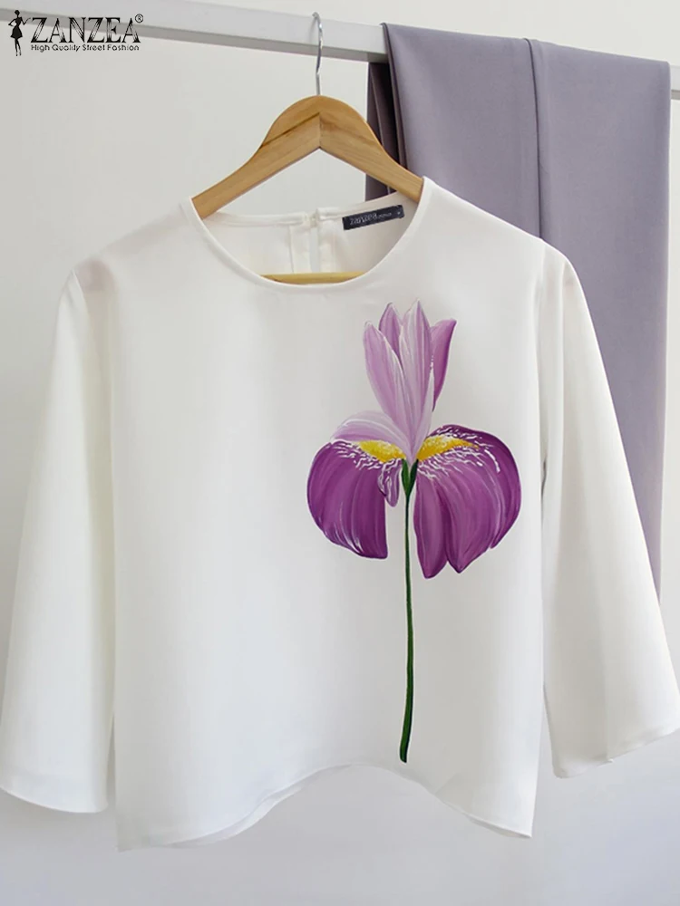 Женская блузка с цветочным принтом