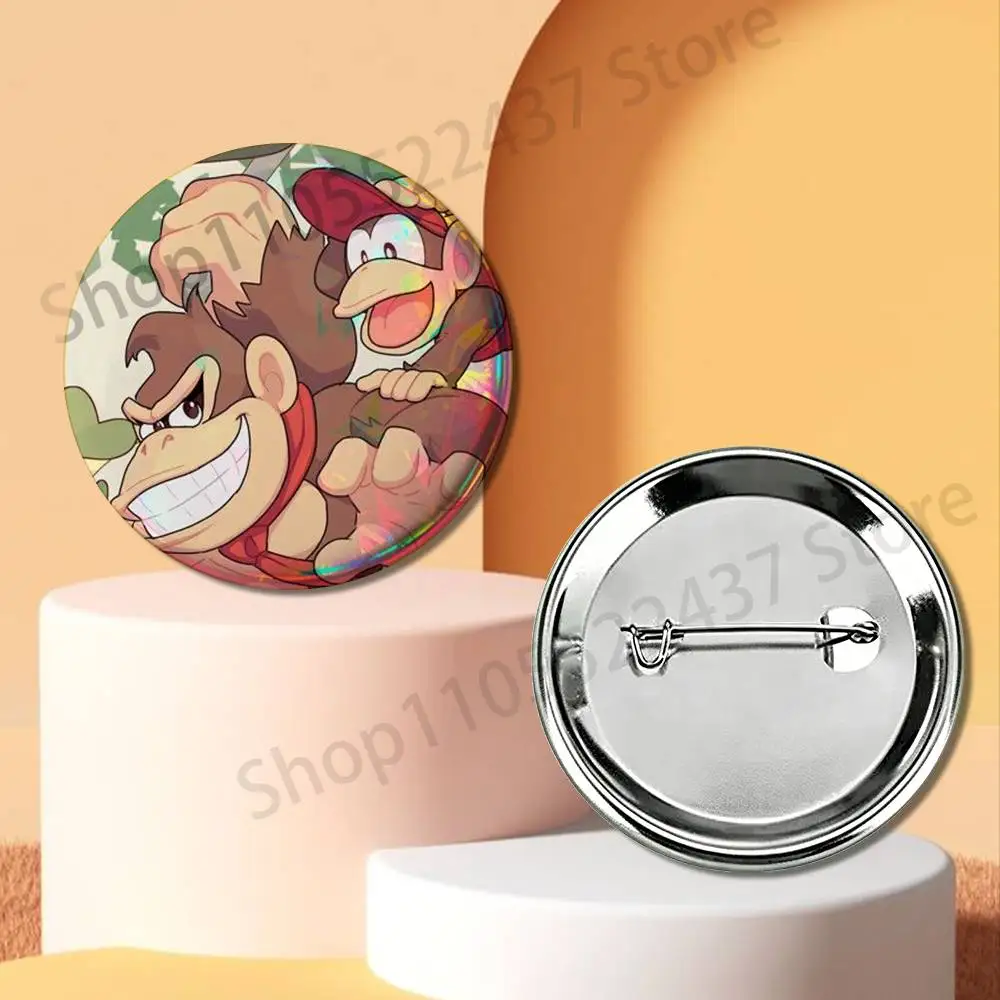 Фото Значки и броши с персонажами мультфильмов и игр: D-Donkey K-Kong, аниме-персонажи, винтажные, на заказ, подарки для воротника №3
