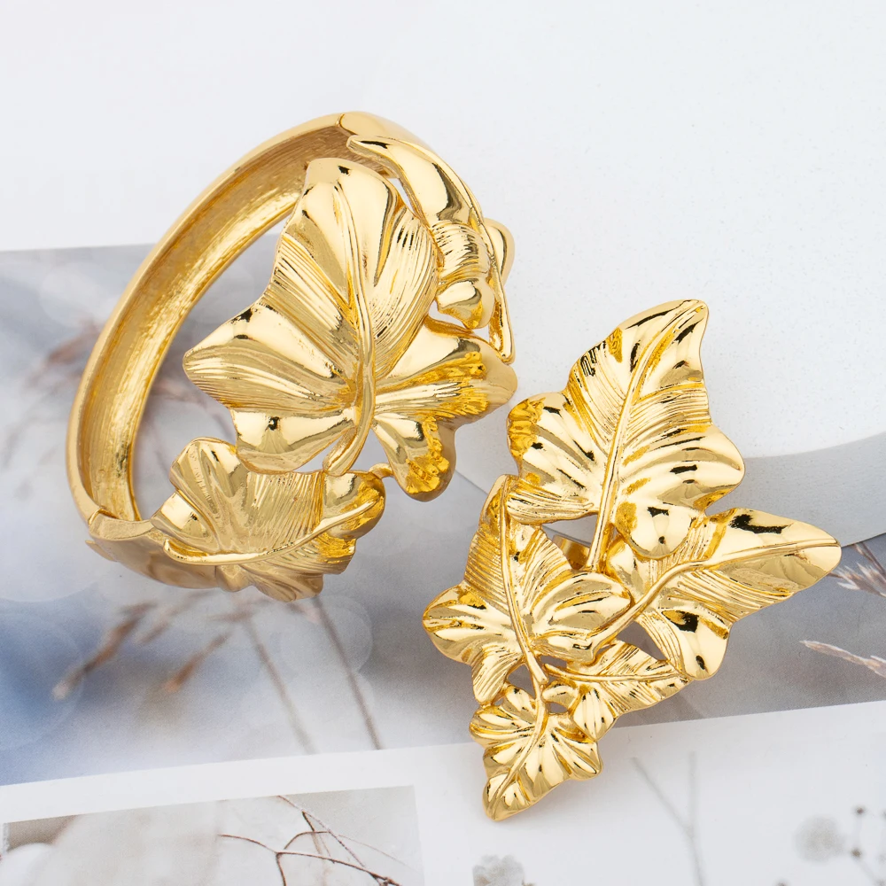 

Luxury Leaf Design Bracelet and Ring Jewelry Set Ladies Weddings 18k Gold Color Bangle and Finger Ring Set for Dubai African