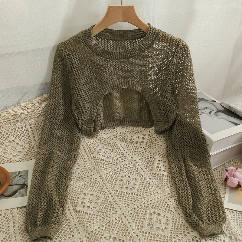 Укороченный пуловер с вырезами во французском стиле тонкая рубашка длинным