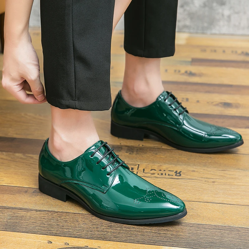 

Classic Fashion Green Glitter Leather Brogue Shoes Men Pointed Toe Elegant Mens Dress Shoes Plus Size 48 Wedding Shoes for Men