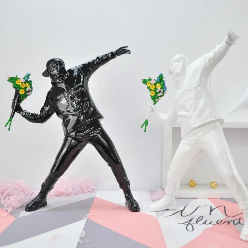 

Flower Bomber Banksy Sculpture Statue Resin Figurine England Street Art Home Decor Modern Art Gifts Desk Decoration Collectible