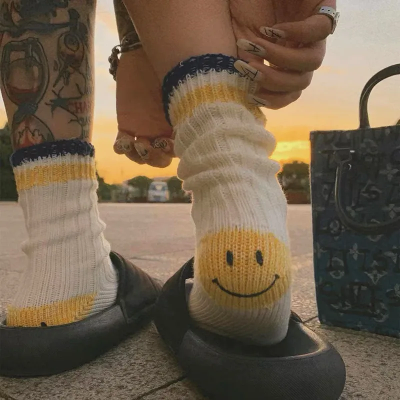 

Unisex for Man Woman Smile Knitted Spring Autumn Winter Warm Socks Home Cute Mid-tube Smilely Cotton Soft Thick Thread Needles