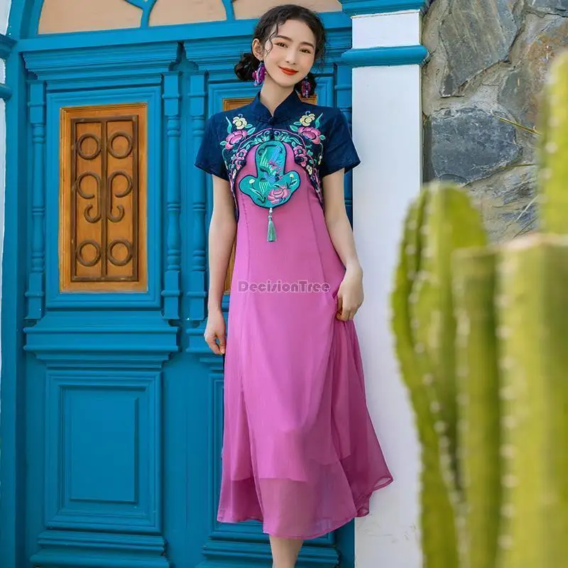 

2023 Новое китайское улучшенное модное винтажное платье hanfu с национальной цветочной вышивкой, шифоновое qipao Элегантное повседневное платье с коротким рукавом