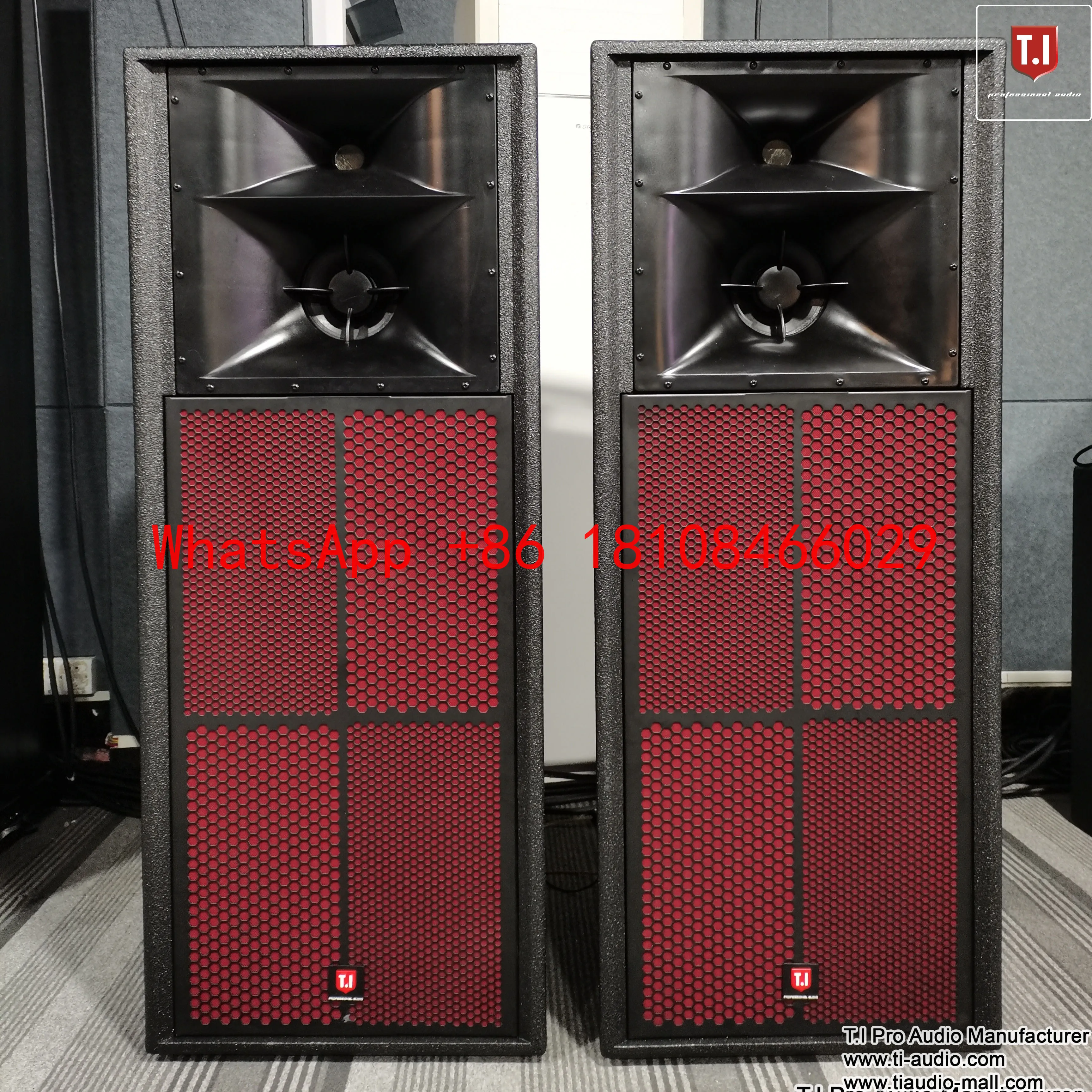 Фото Профессиональные акустические системы T.I Pro Audio: Трехполосные полнодиапазонные колонки для уличных сцен и звуковых систем №1