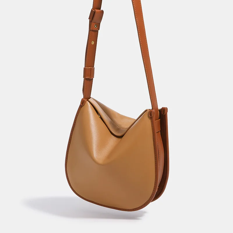 

Small Design Saddle Bag for Women 2023 New High Capacity Commuter One Shoulder Bag for Women's Advanced Crossbody Bag