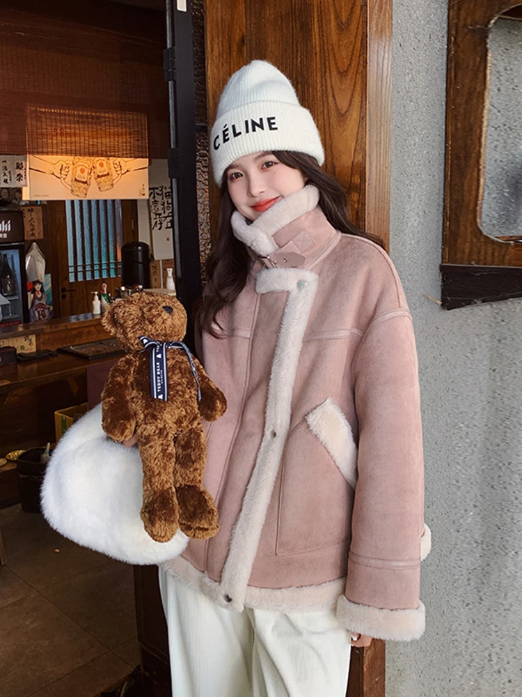 Розовая замшевая верхняя одежда из овечьей шерсти женская зима 2024 новинка на