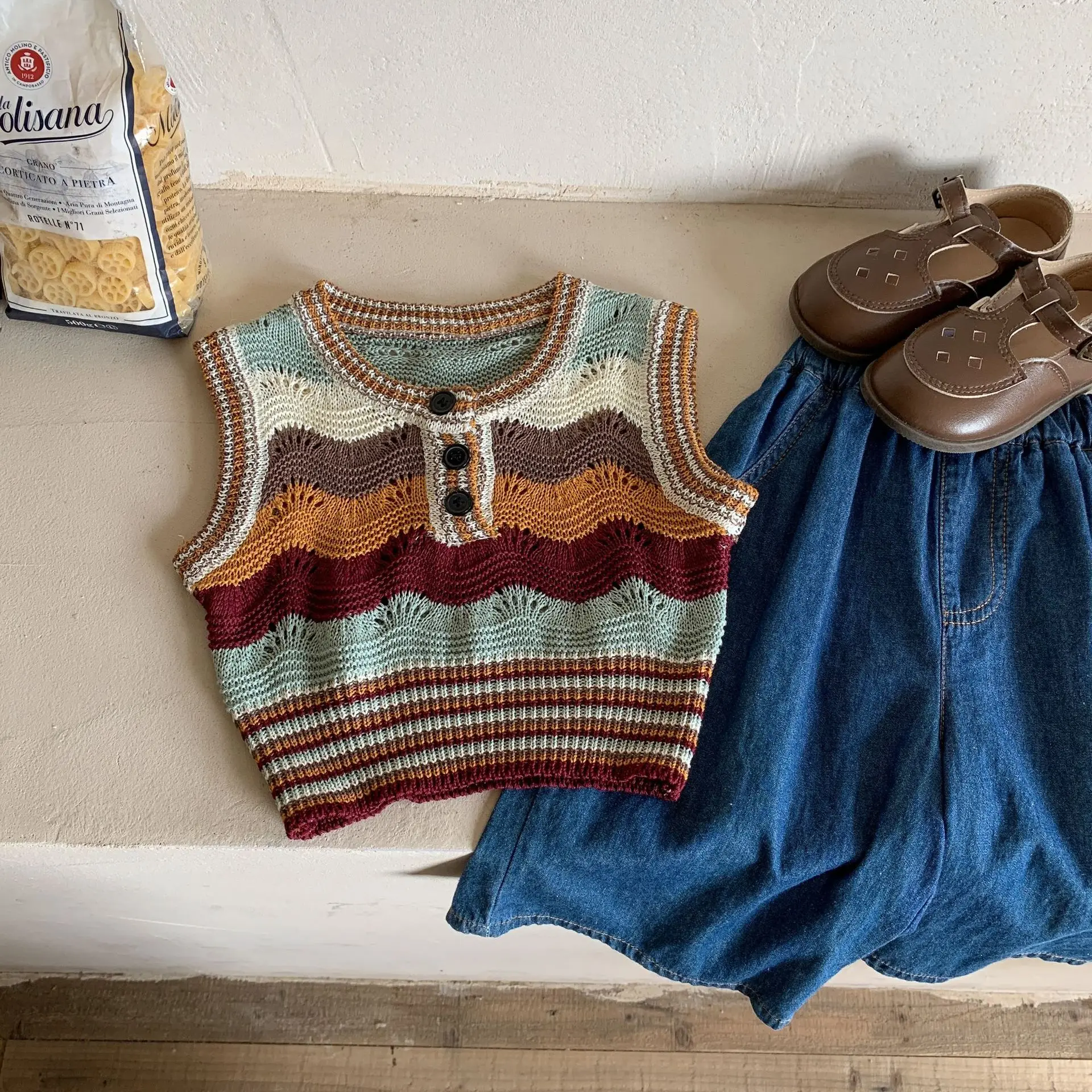 

Летний детский ретро-костюм из футболки без рукавов в полоску, детский вязаный жилет и джинсовые брюки, комплект детской хлопковой одежды из 2 предметов для девочек