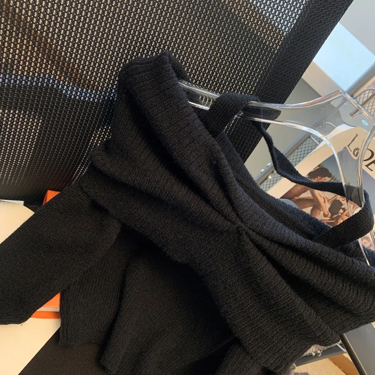 Женские пуловеры с разрезом на шее элегантный дизайн универсальные сексуальные