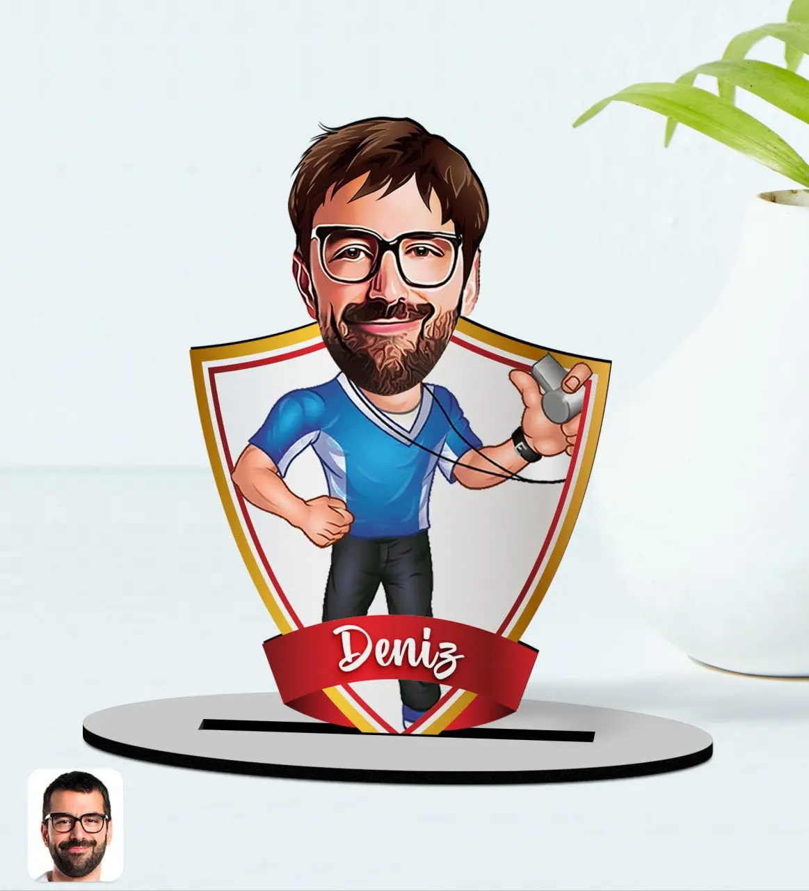 

Персонализированный Мужской тренер карикатура деревянная безделушка Модель-1