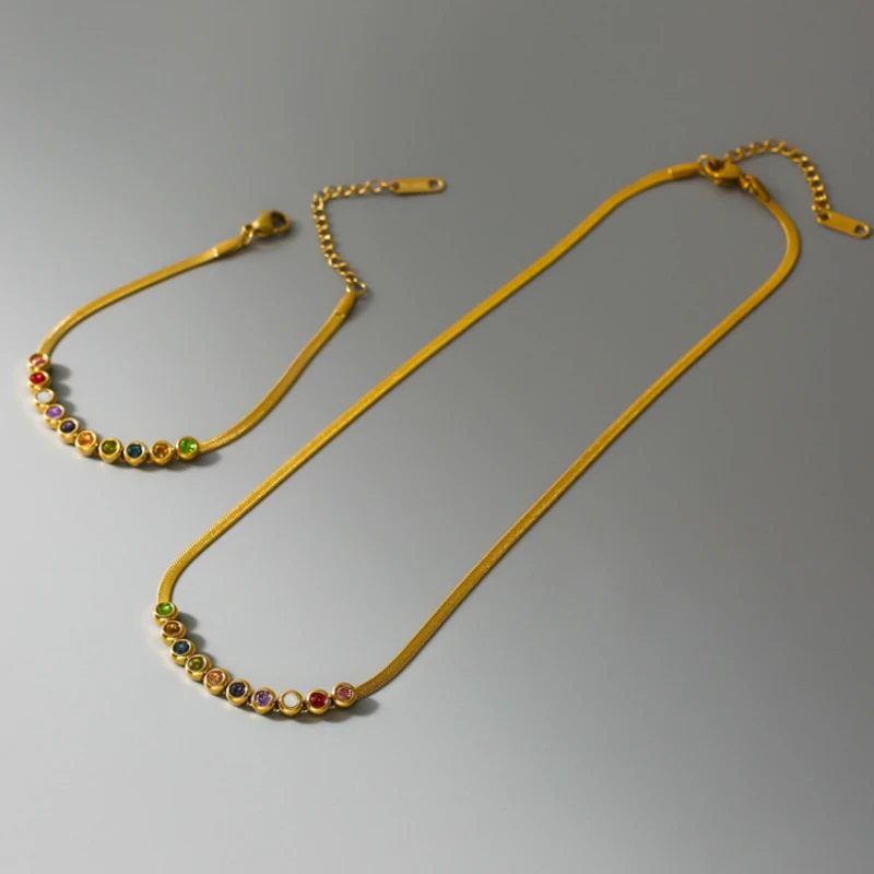 

Fashion Retro Color Zircon Snake Bone Chain High-grade Gold Plated Stainless Steel Necklace