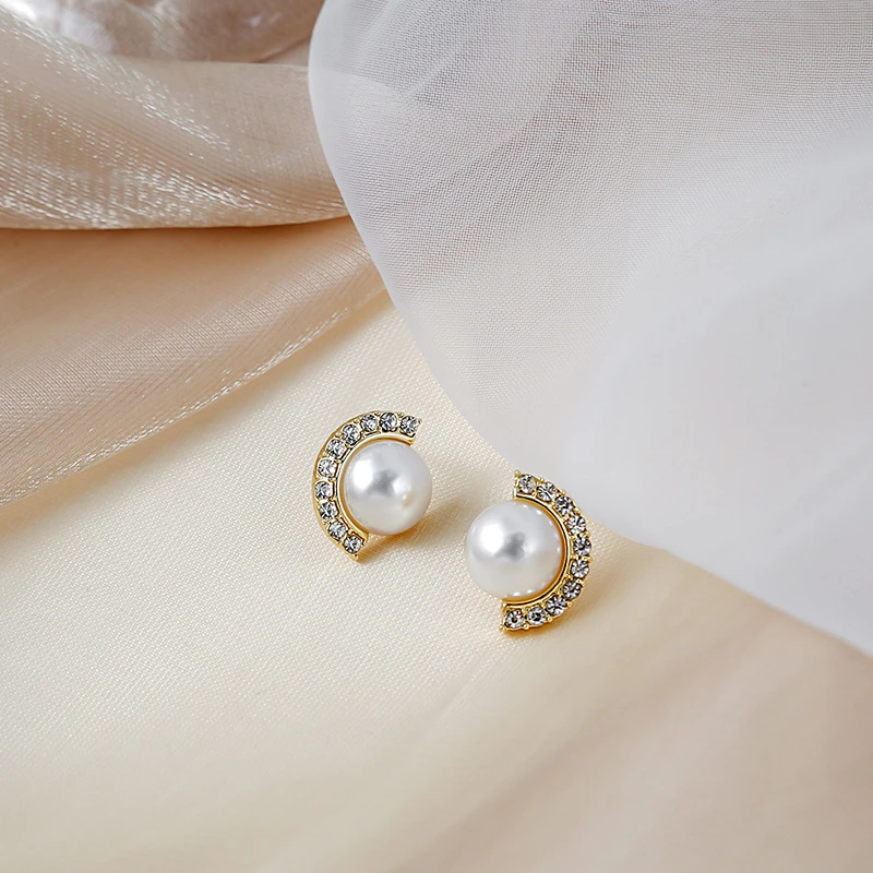 Серьги-гвоздики из жемчуга guangtuo