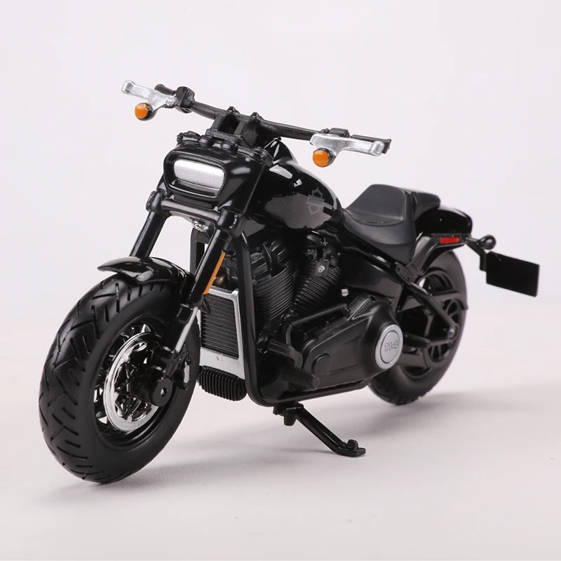 Модель автомобиля Maisto 1:18 2022 Fat Bob 114 из сплава