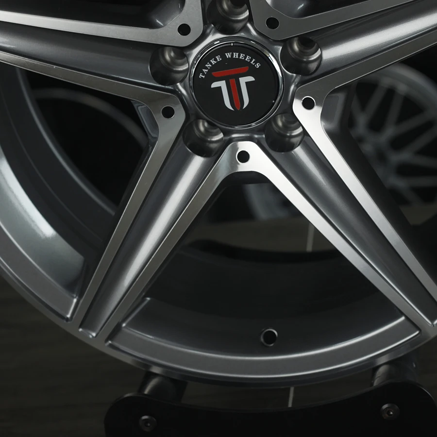 17/18/19-дюймовые колеса применим к фотомагнитам/C260/E300/CLA/A/B/CLE/gla/glc C43 AMG