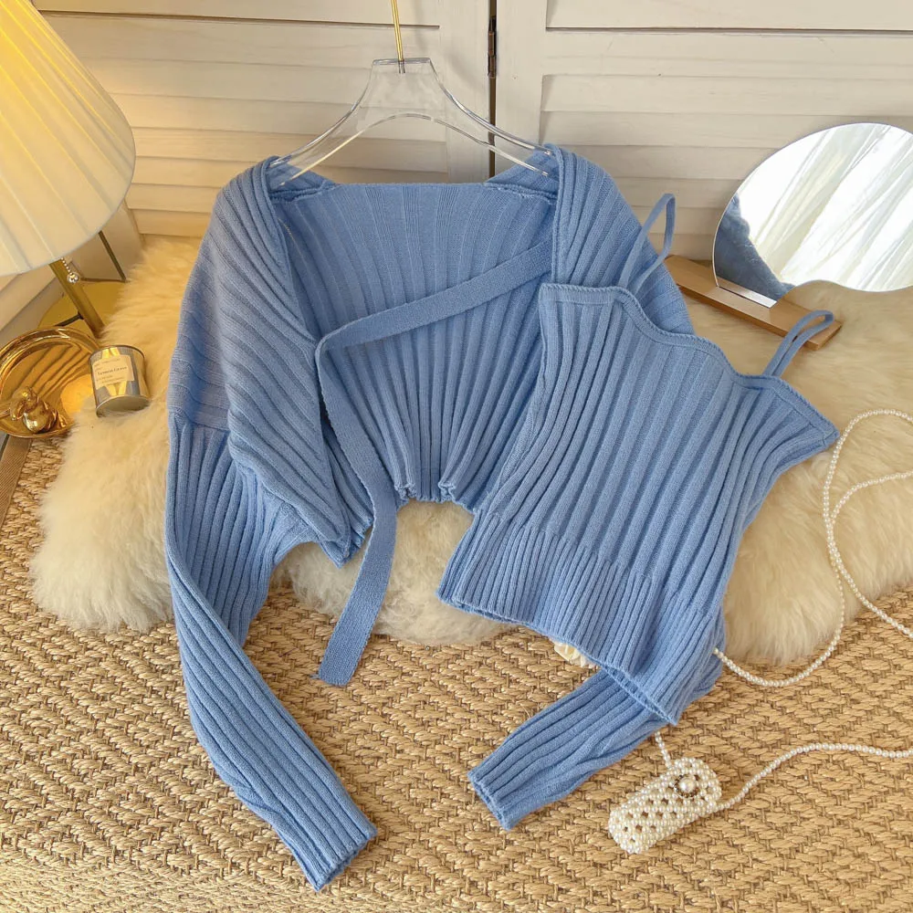 

Женский комплект из двух предметов, вязаный кардиган с длинными рукавами на раннюю осень, верхняя одежда, топ, абрикосовый маленький жилет н...