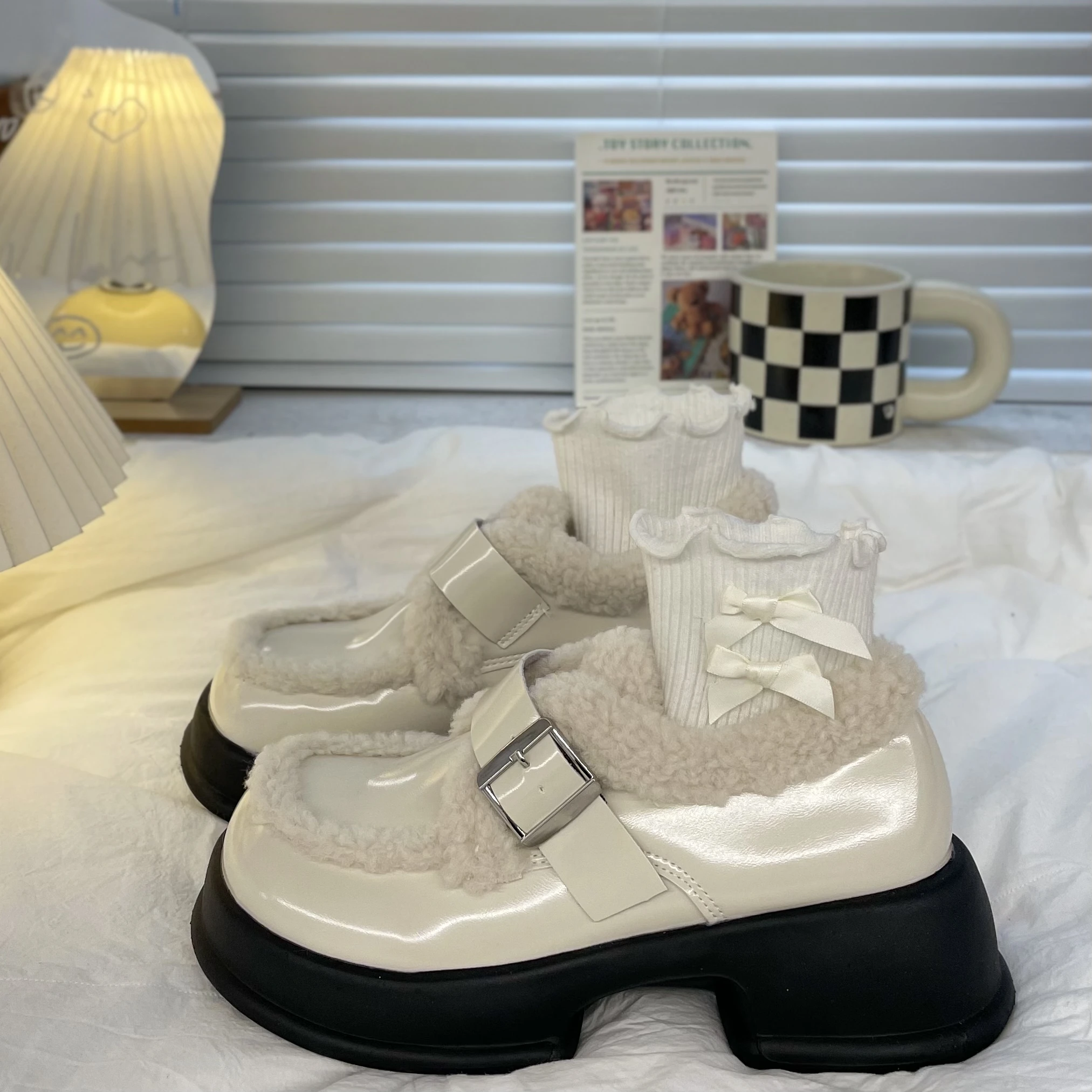 

Women's winter shoes Short plush platform shoes college girls Warm ankle boots Lolita Shoes Winter Mary Janes Japanese JK shoes