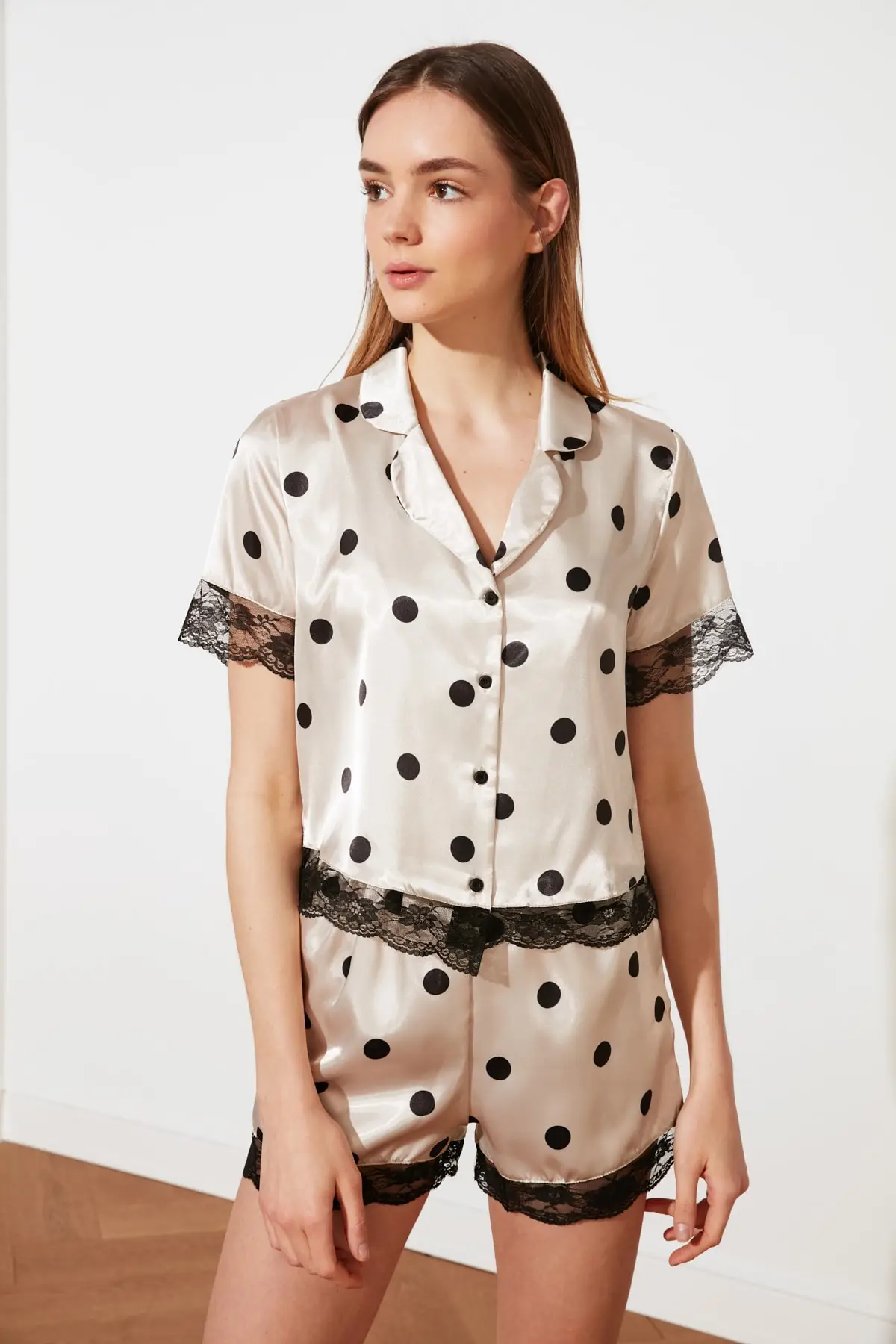 

Trendyol Polka Dot Lace Detail Satin Pajamas set THMSS20PT0252