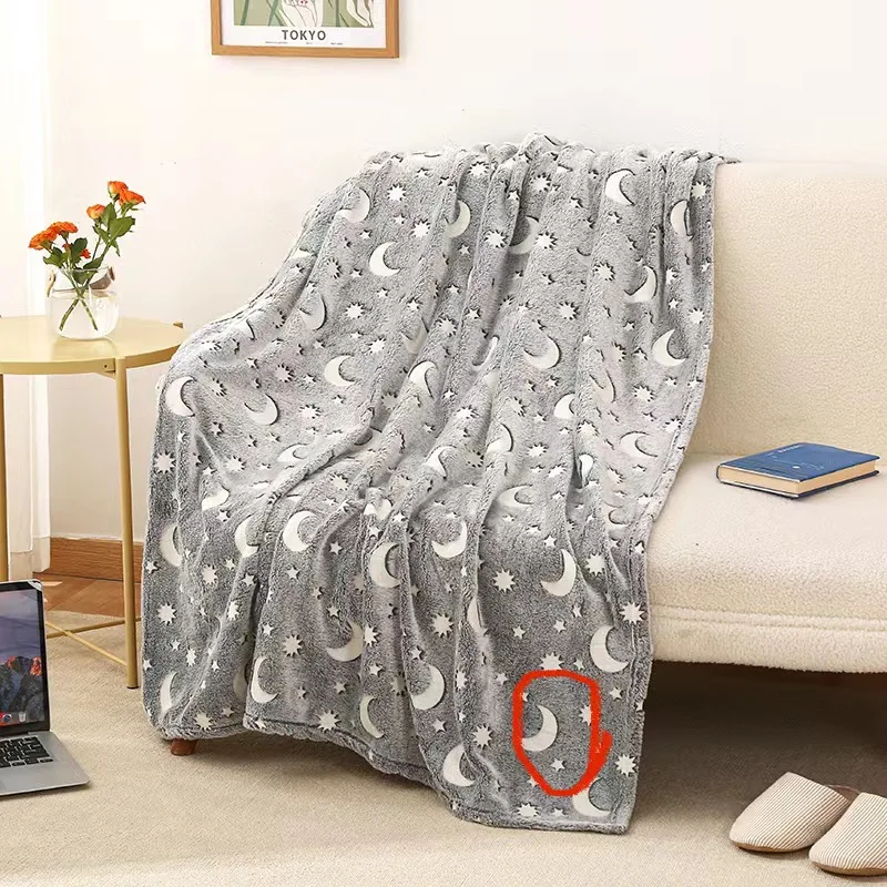 

Luminous Flannel Blankets Night Fluorescent Fluffy Kids Blanket Sofa Throw Bedspread Cartoon Summer Nap Blanket for Girls Boys