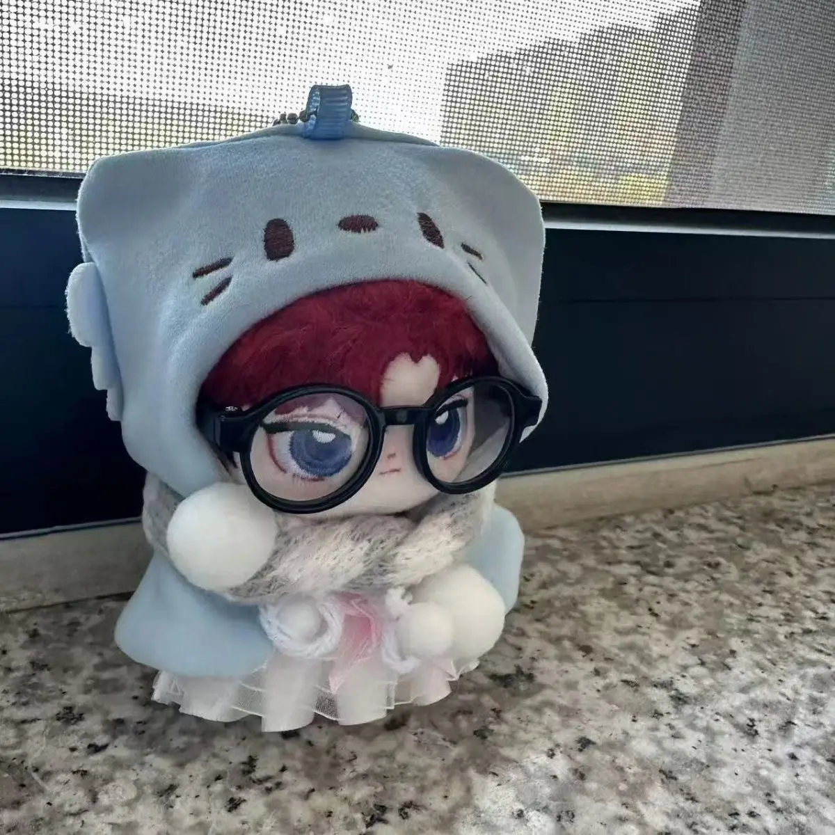 Фото 10-сантиметровая кукла Idol Kpop, корейская мужская команда Uju Red Piao, может лежать, плюшевая морская звезда, фанаты тела, звездная периферия, милые игрушки, подарок №5