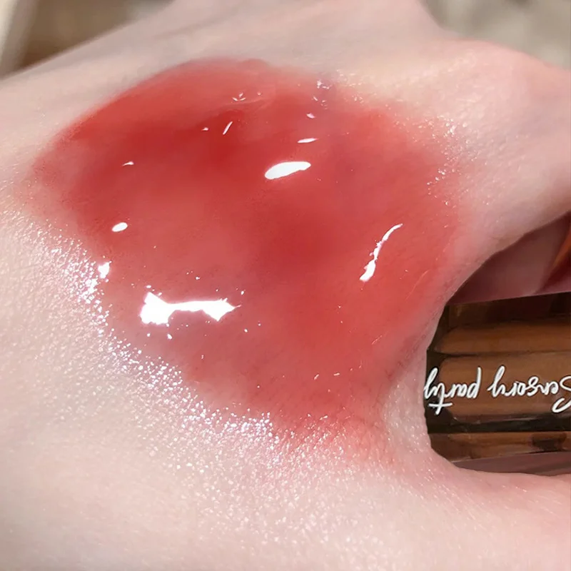 Бархатная помада не выцветает водостойкая и тускнеющая губная с глянцевым