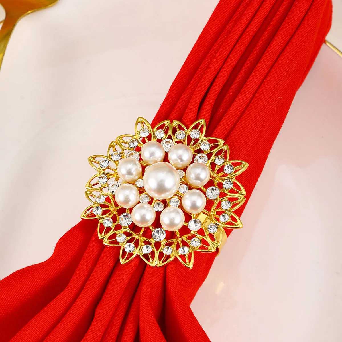 Металлическое кольцо для салфеток с жемчугом и бриллиантом цветочная пряжка