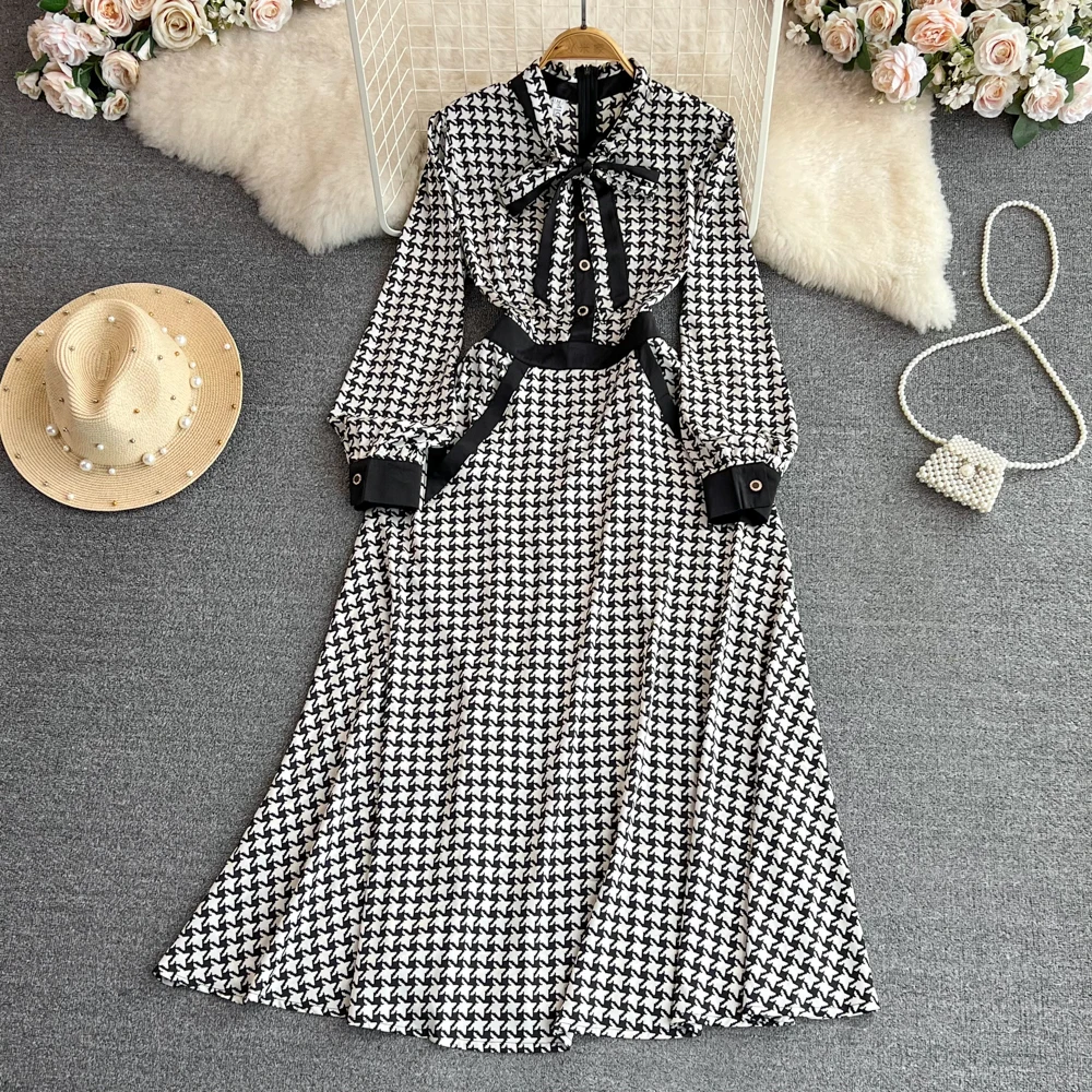 

VANOVICH Spring and Summer Vintage Temperament Bow V-neck Belt Waist Slim A-line Plaid Dress Single Breasted Elegant Long Dress