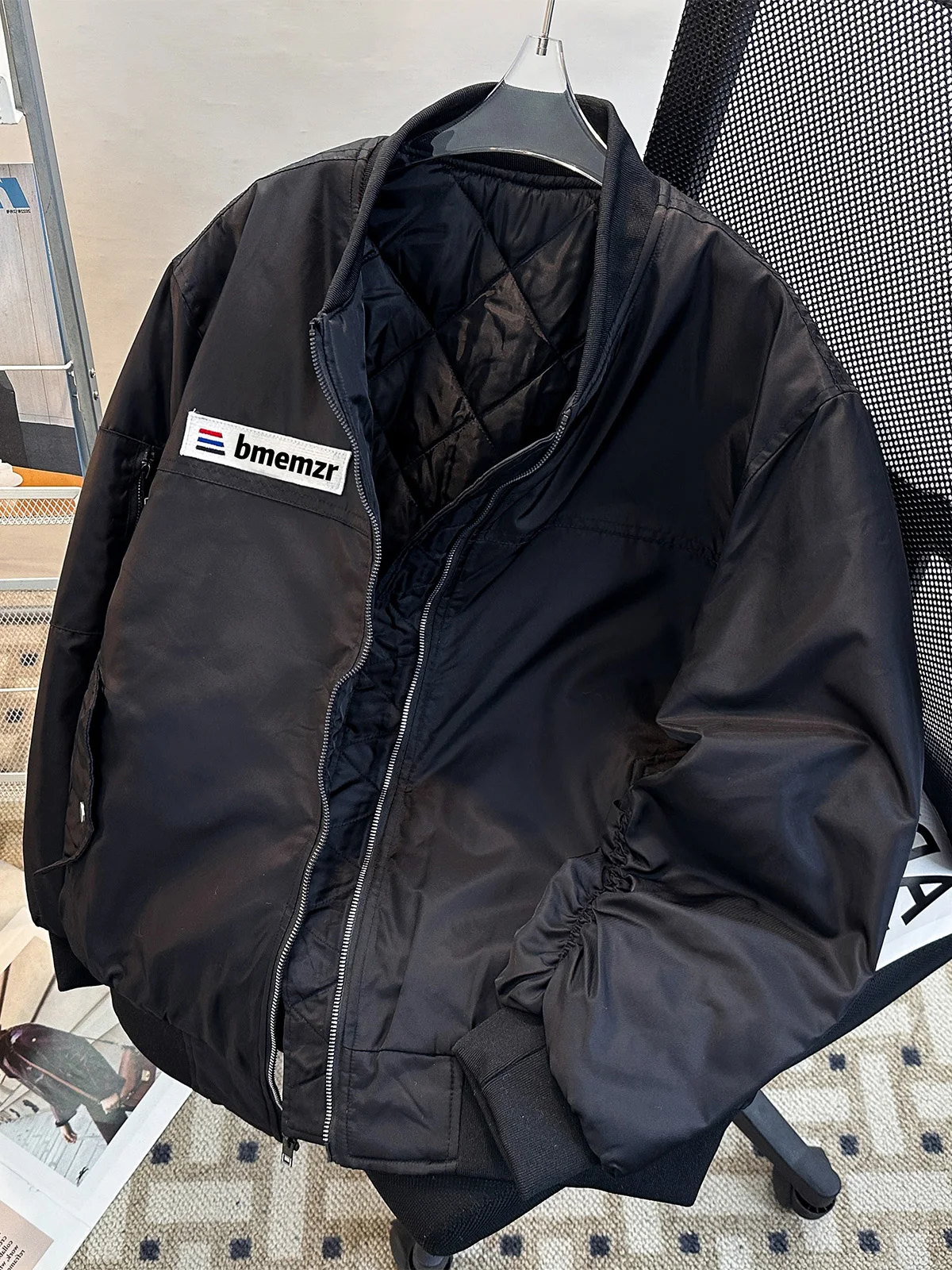 Куртка-пуховик-карго с маркировкой одежда на хлопковой подкладке зимняя