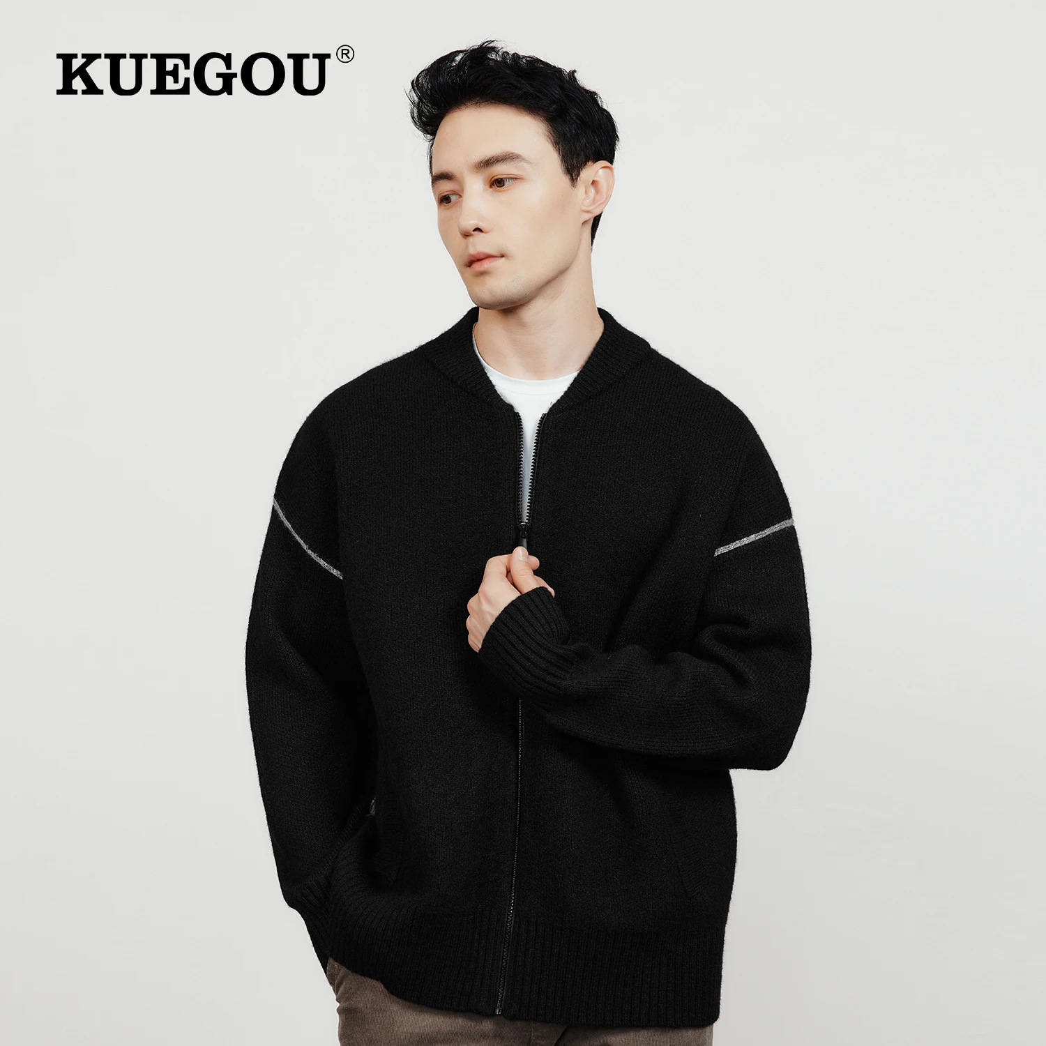 

KUEGOU 2022 Autumn New Men's Oversized Cardigan Sweater Zip Contrast Color Warm Knitting Loose Coat Wool Blend Plus Size Top 910