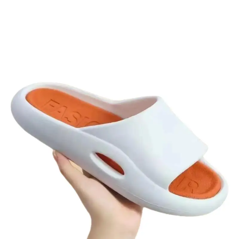 

Новые шлепанцы для улицы