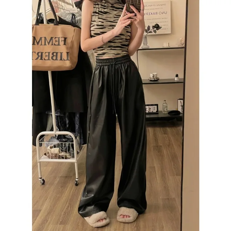 Брюки женские из искусственной