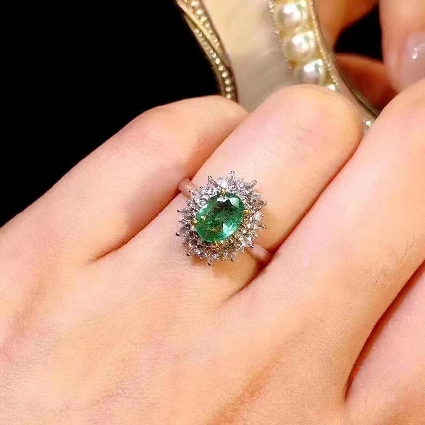 Кольцо из серебра 100% пробы с изумрудом, 925 пробы