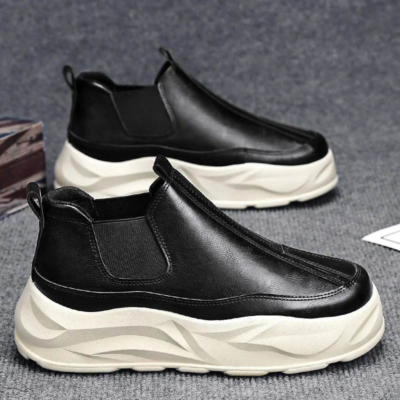 Мужские ботинки на толстой подошве в британском стиле