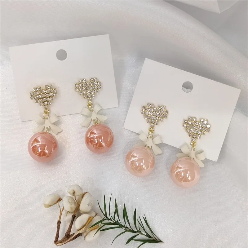 

New Korean Style White Pearl Earrings for Women Shiny Rhinestones Temperament Earrings Wedding Party Engagement Jewelry