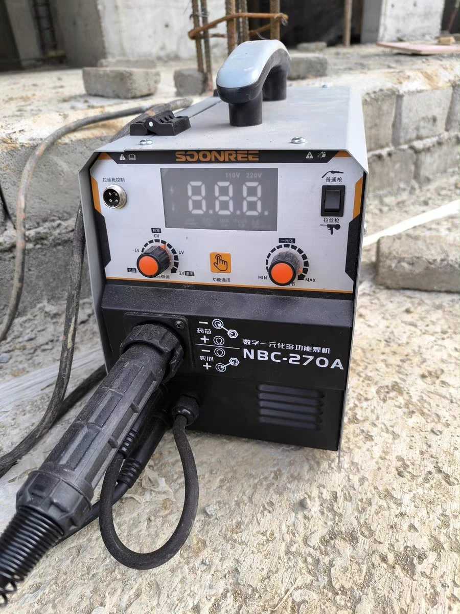 Сварочный аппарат двойного назначения без газа с двойной защитой 220 В/380 в