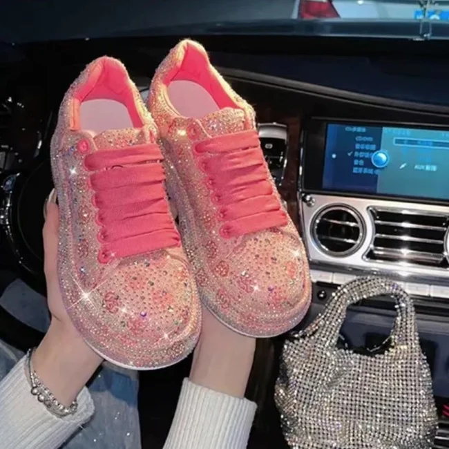 

Women's Full Diamond Shoes 2023 Early Spring New Muffin Platform Rhinestone Leisure Sports Daddy with Diamond Pumps