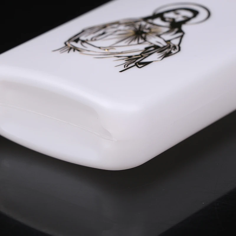 Богатая пластиковая бутылка для воды с крышкой Vinotek 100 мл