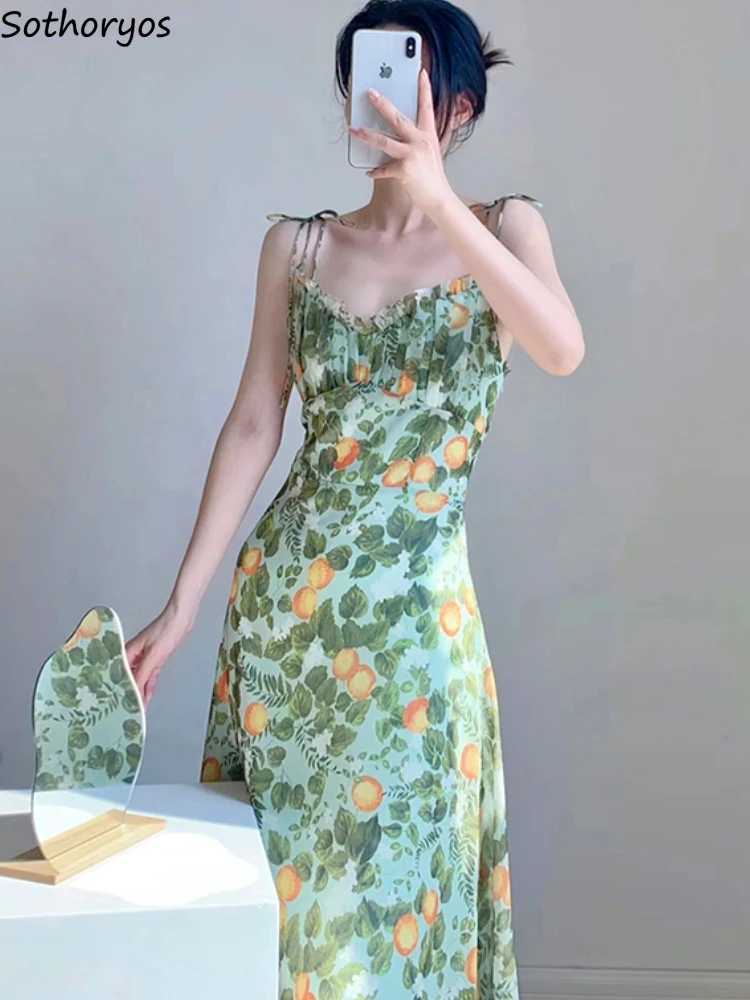 

Dresses Women Sleeveless V-neck Folds Vintage Slim Sundress Korean Style Female Elegant Holiday Temperament Summer Chic Simple