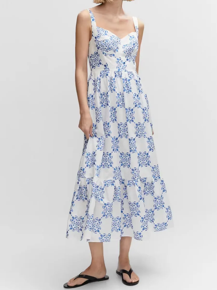 

Floral Embroidery Tank Dress Woman Summer Sleeveless A-line Pleated Long Vestido Female Casual Vintage Chic Dresses Chic Clothes