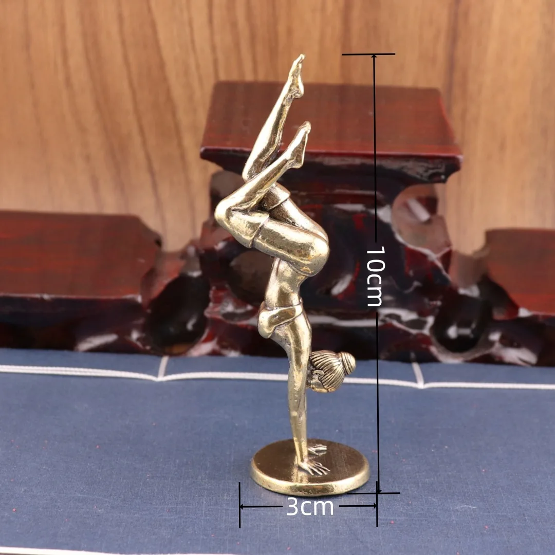 

Статуя богини из меди