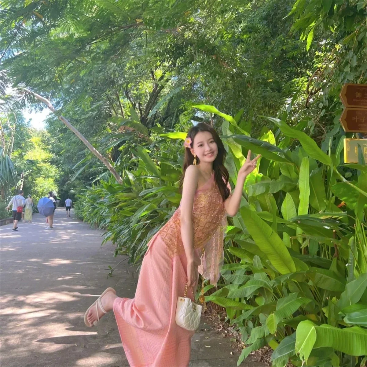 2024 новый комплект из трех предметов с одеждой Ju Jingyi знаменитостями в Интернете и