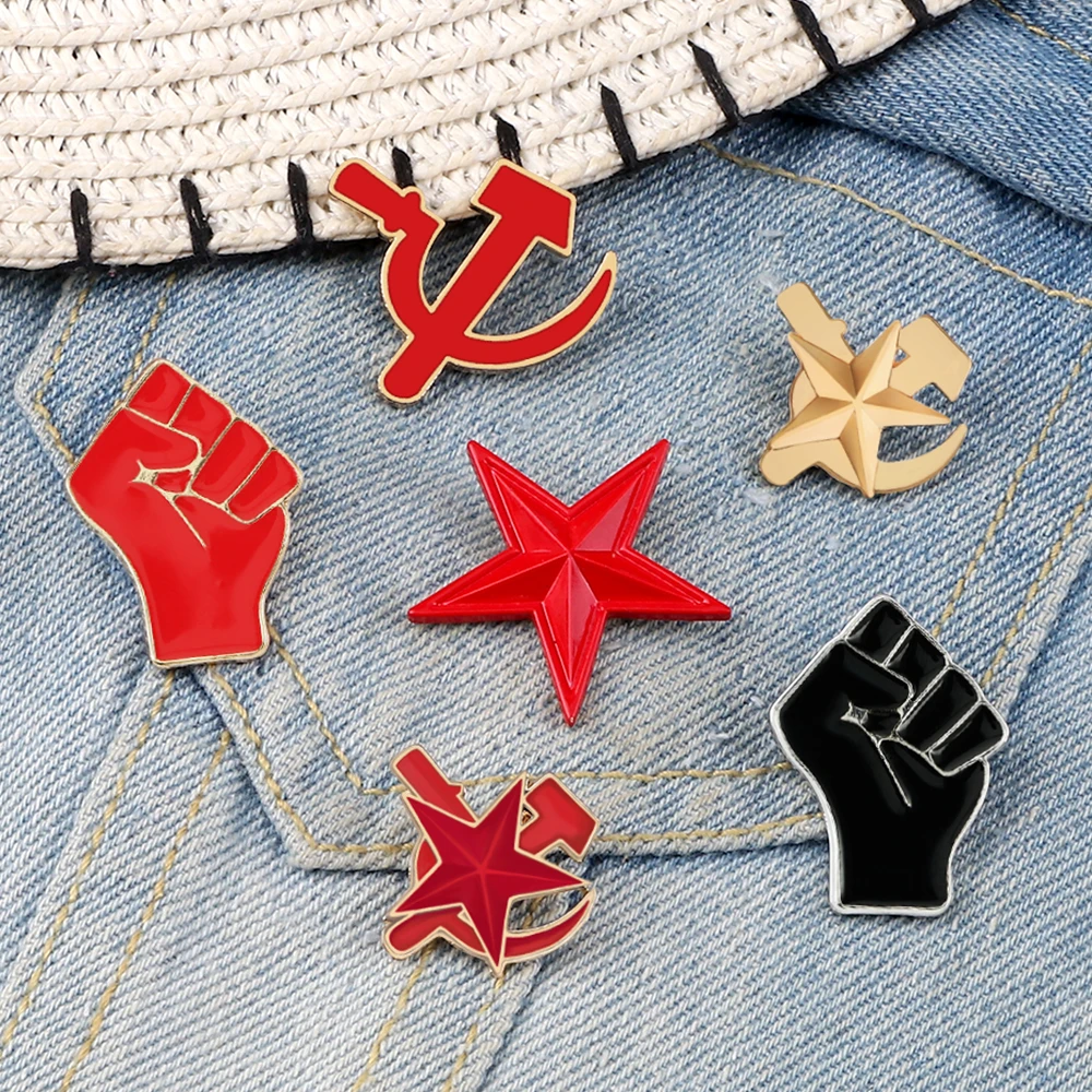 Защитите революцию! Строительный советский красный армейский кулак