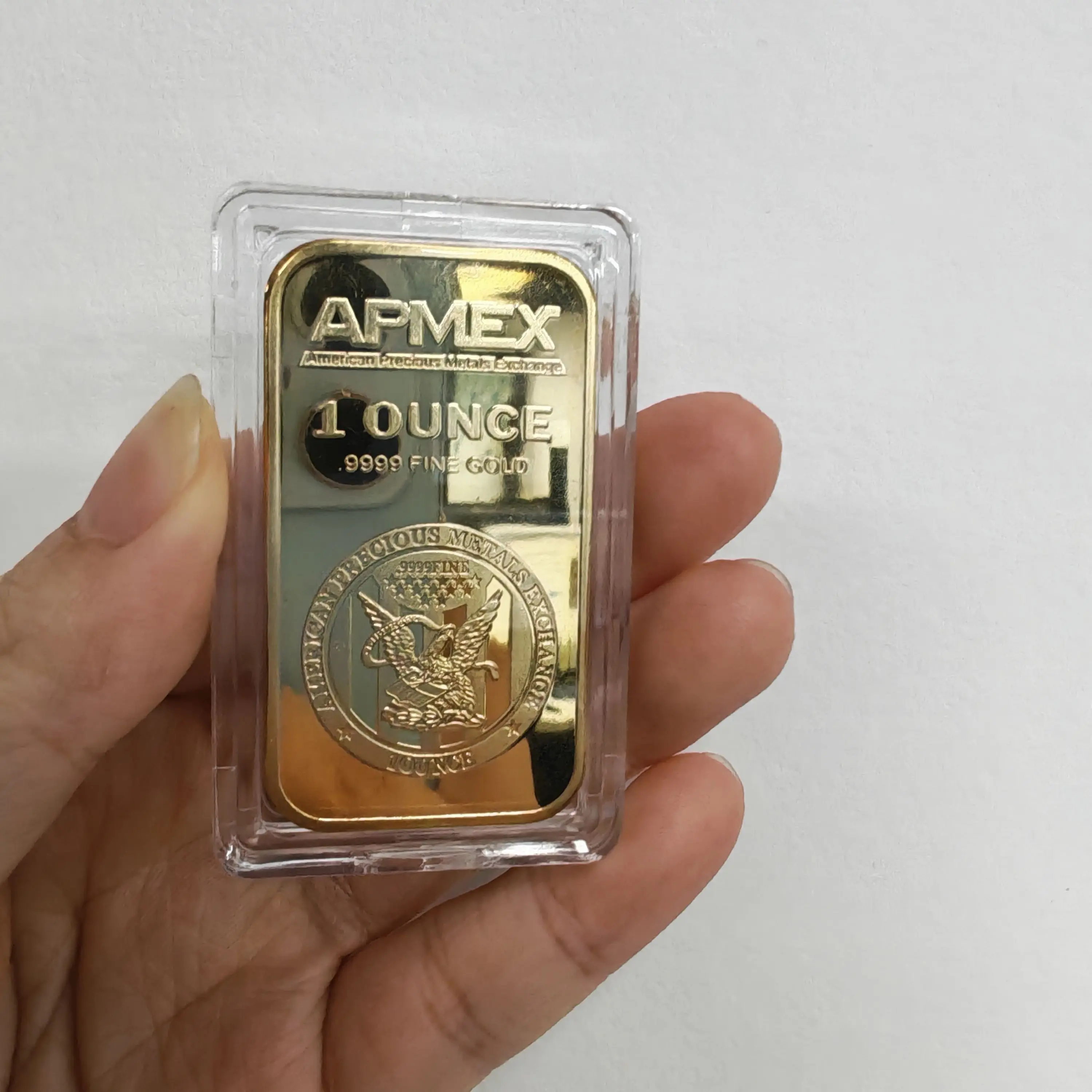 

Золотая позолоченная монета Suisse Lady 50 г