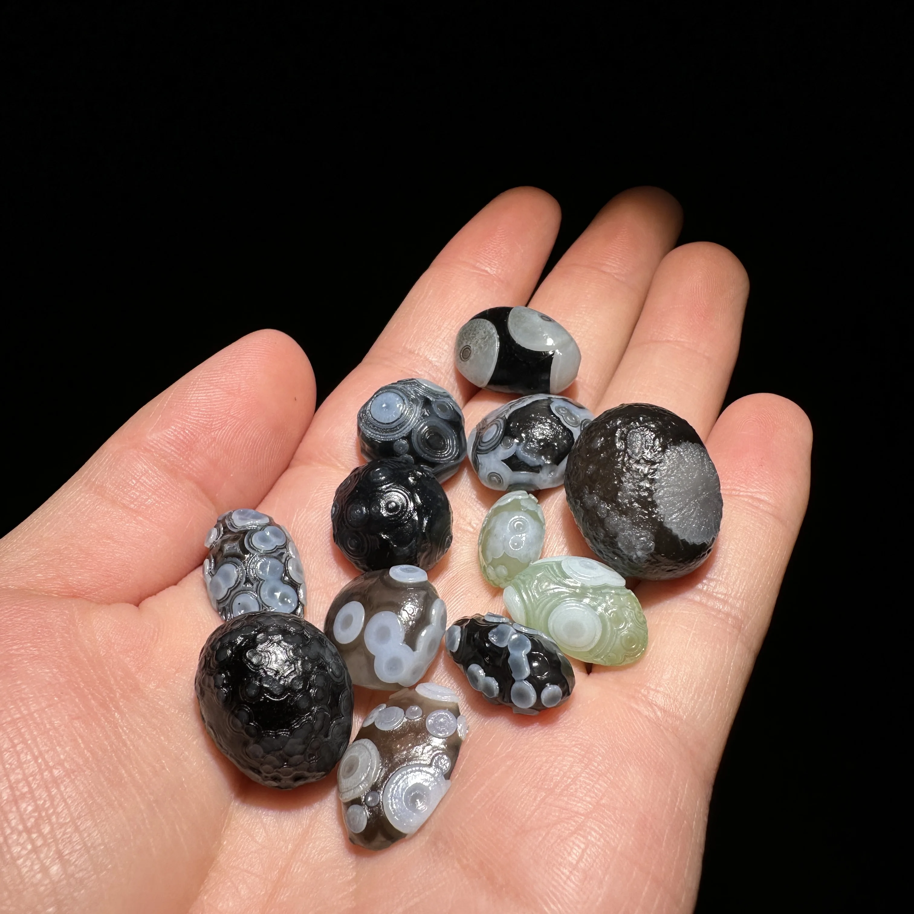 

Кристалл агата Alxa Gobi Eye