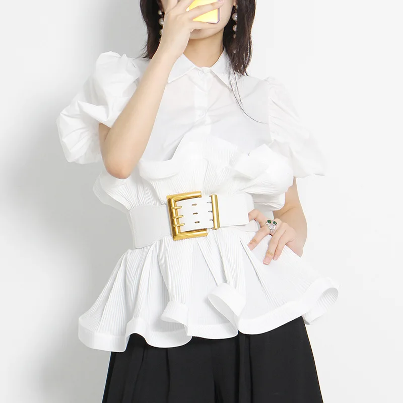 Sash clothing. Sash одежда. Sasha rozhdestvenskaya платье. Платье с гибискусами. Костюм мила.