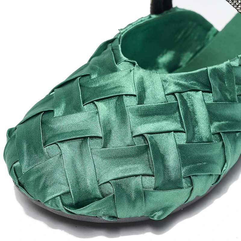 Fshion Luxury Slippers Women Flat Sandals 36-43 Summer Breathable Non-Slip Exposed Instep Sandals For Women Free Shipping