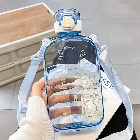 Плоская квадратная прозрачная бутылка для воды, портативная дорожная столовая с регулируемым ремешком, элегантная тонкая бутылка для спорта, кемпинга