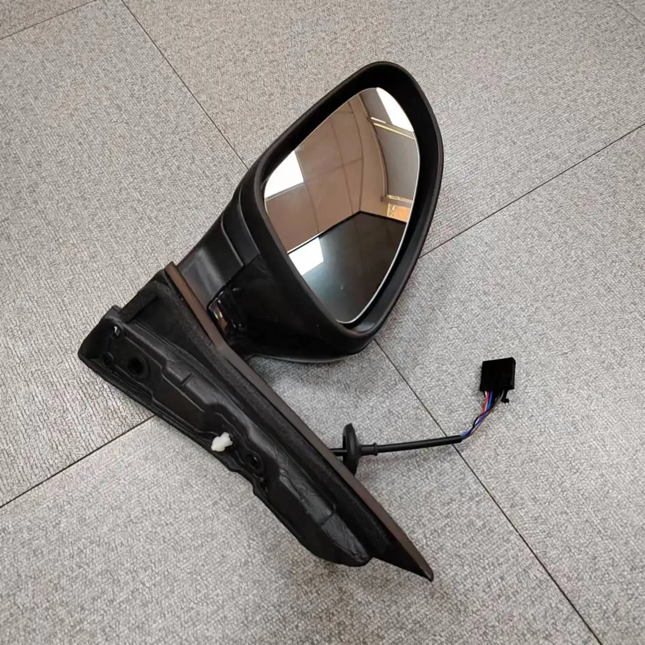 

2010-2014 Yinglong 5-line Black Hyperbolic Left Rearview Mirror 13328533