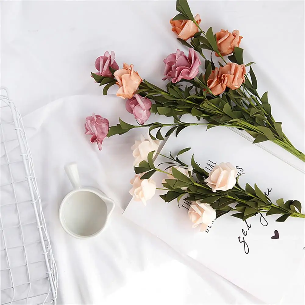 

Fresh-keeping 8 Heads Beautiful Fake Rose Flower with Leaves Photograph Props